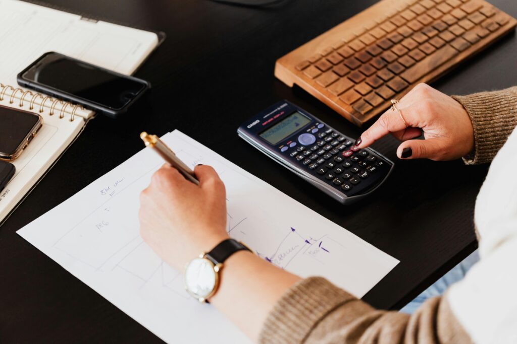 Year-end bookkeeping checklist for Arizona businesses
